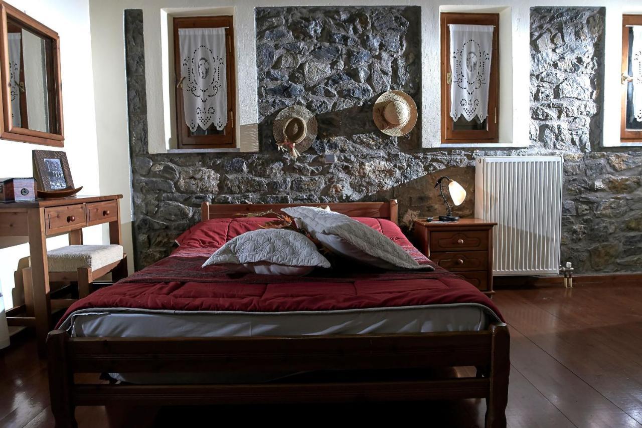 Malevos Traditional Houses Agios Petros  エクステリア 写真