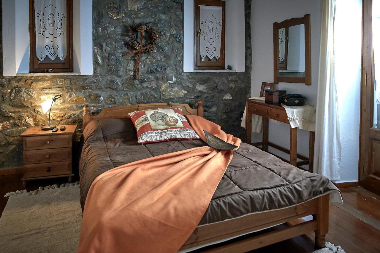 Malevos Traditional Houses Agios Petros  エクステリア 写真